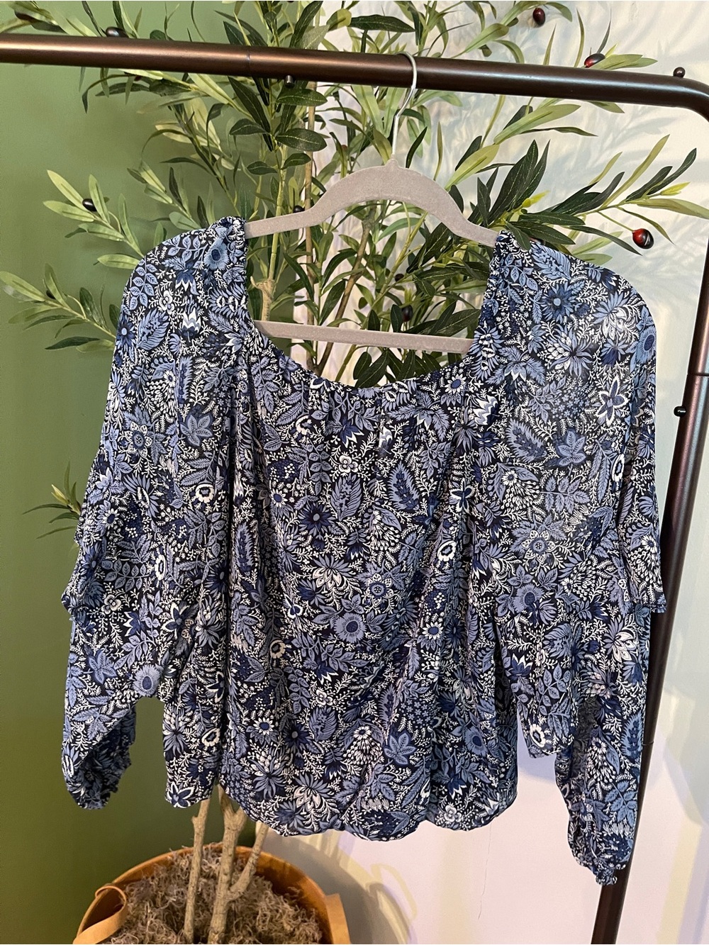 Banana Republic Blue Floral Puff-Sleeve Blouse